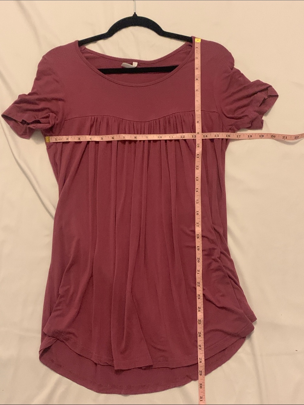 Gathered Yoke Short-Sleeve Tunic Top - Mauve - Picture 3 of 3